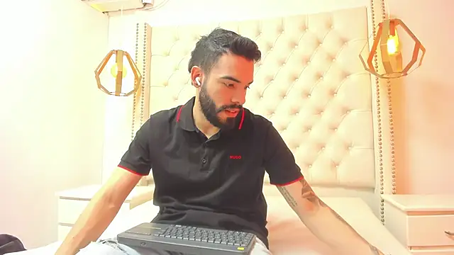 Snapshot of JEAN_LEWIS2 chatting on 04/21/26, 07:28 JEAN LEWIS2 online show from 04/21/26, 07:28