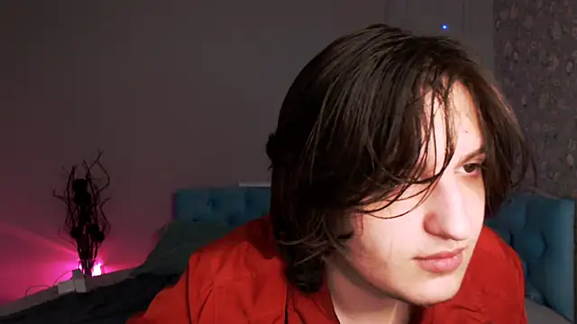 Snapshot of delalex chatting on 03/29/26, 12:10 delalex online show from 03/29/26, 12:10