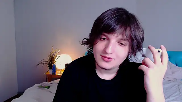 Snapshot of delalex chatting on 04/13/26, 08:58 delalex online show from 04/13/26, 08:58