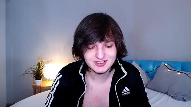 Snapshot of delalex chatting on 04/18/26, 10:21 delalex online show from 04/18/26, 10:21