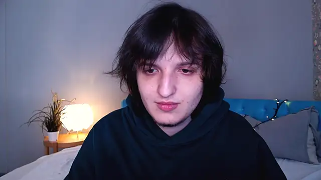 Snapshot of delalex chatting on 04/19/26, 09:28 delalex online show from 04/19/26, 09:28