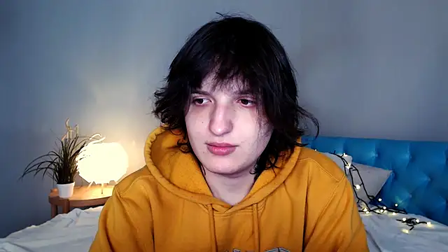 Snapshot of delalex chatting on 04/25/26, 09:12 delalex online show from 04/25/26, 09:12