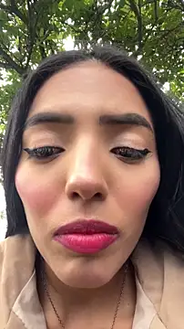 Snapshot of sylphiee_ chatting on 04/11/26, 07:29 sylphiee online show from 04/11/26, 07:29