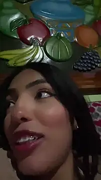 Snapshot of sylphiee_ chatting on 04/19/26, 02:44 sylphiee online show from 04/19/26, 02:44