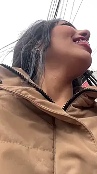 Snapshot of sylphiee_ chatting on 04/19/26, 03:11 sylphiee online show from 04/19/26, 03:11