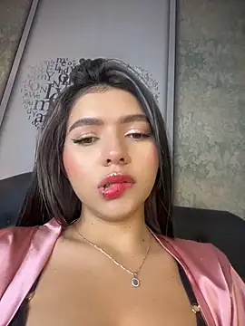 Snapshot of LolliePopsXXX chatting on 04/08/26, 01:00 LolliePopsXXX online show from 04/08/26, 01:00