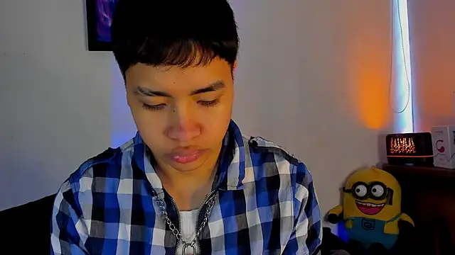 Snapshot of Lee_Colee chatting on 03/29/26, 10:10 Lee Colee online show from 03/29/26, 10:10