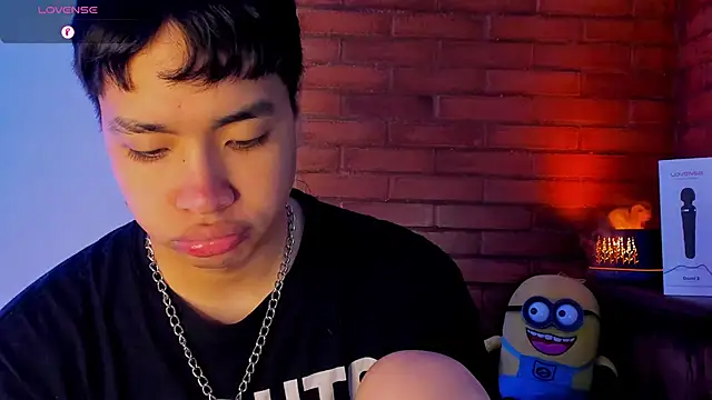 Snapshot of Lee_Colee chatting on 04/15/26, 01:18 Lee Colee online show from 04/15/26, 01:18