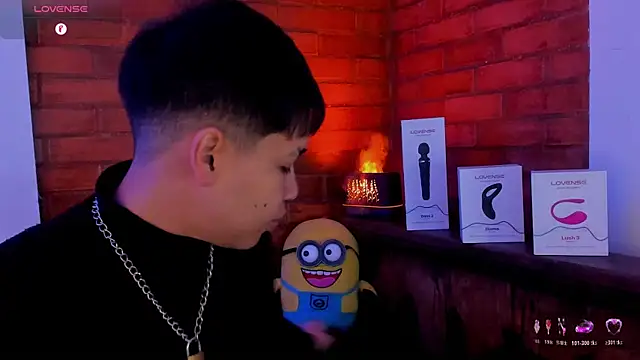 Snapshot of Lee_Colee chatting on 04/26/26, 12:41 Lee Colee online show from 04/26/26, 12:41