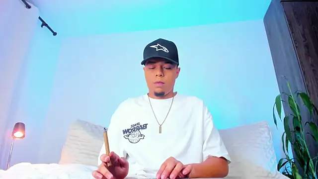 Snapshot of Randdy_333 chatting on 03/17/26, 05:55 Randdy 333 online show from 03/17/26, 05:55