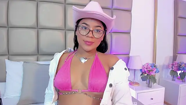 Snapshot of lilly_williamss chatting on 03/27/26, 03:23 lilly williamss online show from 03/27/26, 03:23