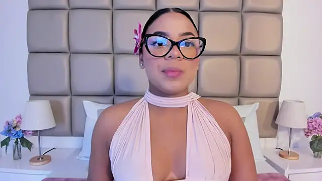 Snapshot of lilly_williamss chatting on 04/26/26, 03:04 lilly williamss online show from 04/26/26, 03:04