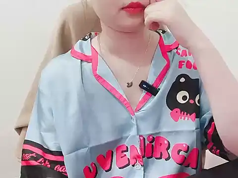 Snapshot of hunhun122 chatting on 03/20/26, 05:40 hunhun122 online show from 03/20/26, 05:40