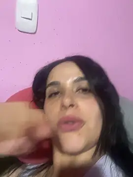 leila moretti online show from 04/26/26, 12:08