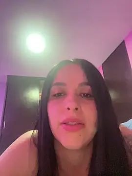leila moretti online show from 04/29/26, 10:05