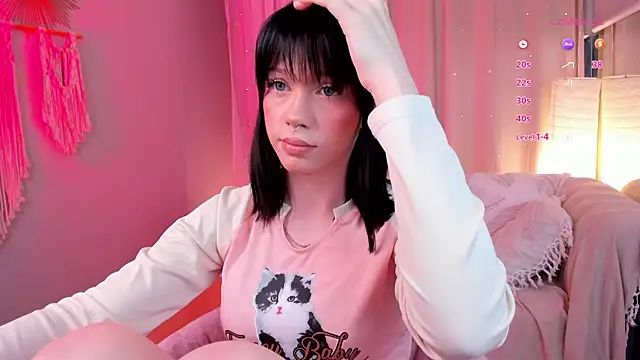lisa sunny  online show from 05/08/26, 04:34