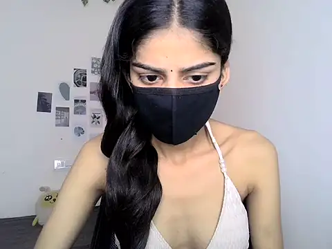 Snapshot of REKHA_Jaan2 chatting on 04/22/26, 06:05 REKHA Jaan2 online show from 04/22/26, 06:05