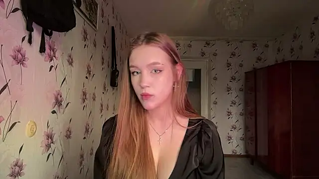 Snapshot of AnnaWasp chatting on 03/26/26, 04:07 AnnaWasp online show from 03/26/26, 04:07