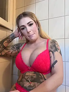 Snapshot of SelinaGalinsky6 chatting on 03/22/26, 08:12 SelinaGalinsky6 online show from 03/22/26, 08:12