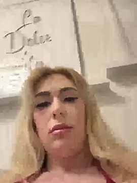 Snapshot of SelinaGalinsky6 chatting on 04/12/26, 08:36 SelinaGalinsky6 online show from 04/12/26, 08:36