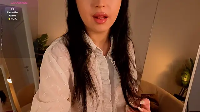 Snapshot of Tora_Dora_ chatting on 04/15/26, 05:36 Tora Dora online show from 04/15/26, 05:36