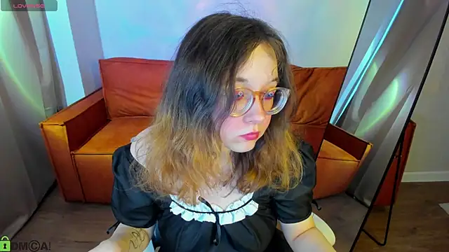 Snapshot of Aleks-caster chatting on 04/06/26, 09:10 Aleks-caster online show from 04/06/26, 09:10