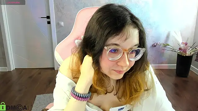 Aleks-caster online show from 04/21/26, 01:42