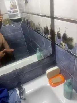 Snapshot of Achrafsad9i chatting on 03/22/26, 05:27 Achrafsad9i online show from 03/22/26, 05:27