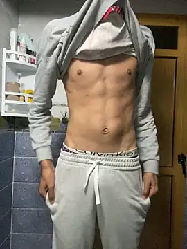 Snapshot of Achrafsad9i chatting on 03/29/26, 01:27 Achrafsad9i online show from 03/29/26, 01:27