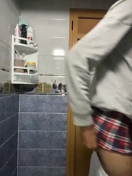 Snapshot of Achrafsad9i chatting on 03/31/26, 01:11 Achrafsad9i online show from 03/31/26, 01:11