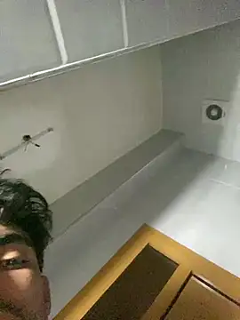 Snapshot of Achrafsad9i chatting on 04/05/26, 06:54 Achrafsad9i online show from 04/05/26, 06:54