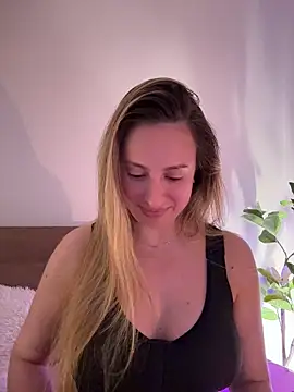 EvaRyen  online show from 05/09/26, 03:39