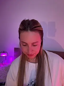 EvaRyen  online show from 06/18/26, 05:06
