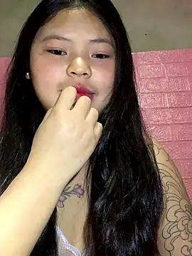 Snapshot of Motminhthoi chatting on 03/12/26, 05:35 Motminhthoi online show from 03/12/26, 05:35