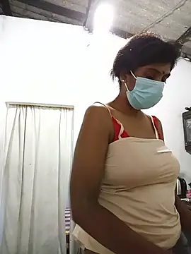 Snapshot of Amisha-35 chatting on 07/24/26, 02:15 Amisha-35 online show from 07/24/26, 02:15