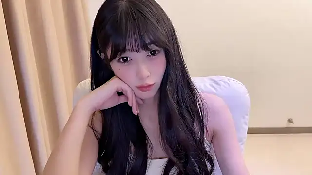 Snapshot of xiaooyee chatting on 04/12/26, 01:05 xiaooyee online show from 04/12/26, 01:05