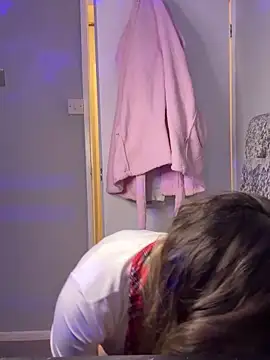 Snapshot of Sophialacex chatting on 04/02/26, 09:45 Sophialacex online show from 04/02/26, 09:45