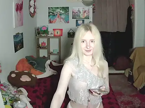 SilkMuseX online show from 05/14/26, 06:26