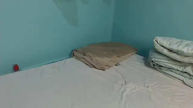 Snapshot of freaksixx chatting on 04/27/26, 02:42 freaksixx online show from 04/27/26, 02:42