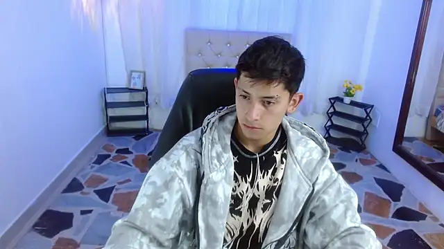 Snapshot of Kei_23 chatting on 04/13/26, 11:27 Kei 23 online show from 04/13/26, 11:27