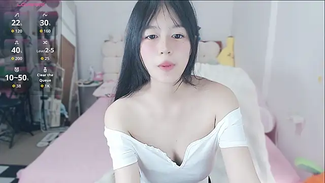 Snapshot of Rabbit1320 chatting on 04/19/26, 07:18 Rabbit1320 online show from 04/19/26, 07:18