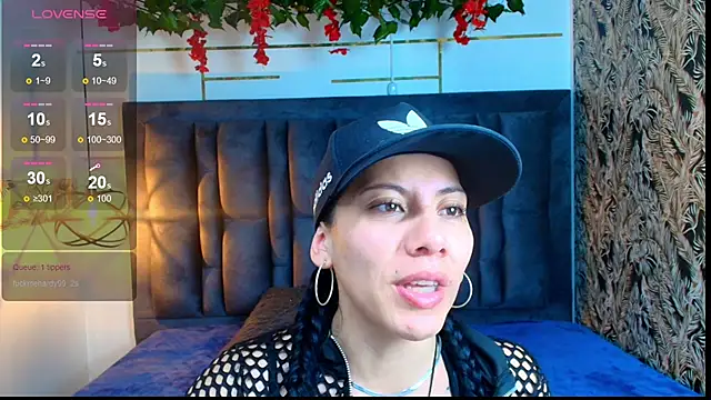 Snapshot of Abril_Fox__ chatting on 06/15/26, 08:22 Abril Fox online show from 06/15/26, 08:22