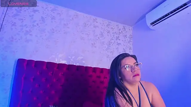 Snapshot of Samantha_mas chatting on 03/27/26, 01:00 Samantha mas online show from 03/27/26, 01:00