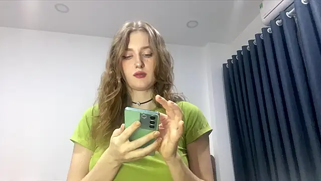 Snapshot of JanesSpace chatting on 04/11/26, 06:23 JanesSpace online show from 04/11/26, 06:23