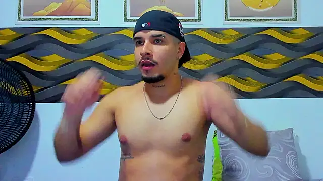 Snapshot of Leon_Hotx chatting on 03/17/26, 11:57 Leon Hotx online show from 03/17/26, 11:57