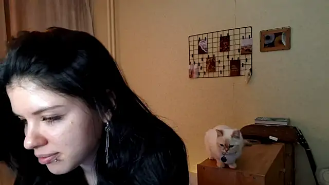 Snapshot of MiaTemptress chatting on 03/26/26, 01:49 MiaTemptress online show from 03/26/26, 01:49