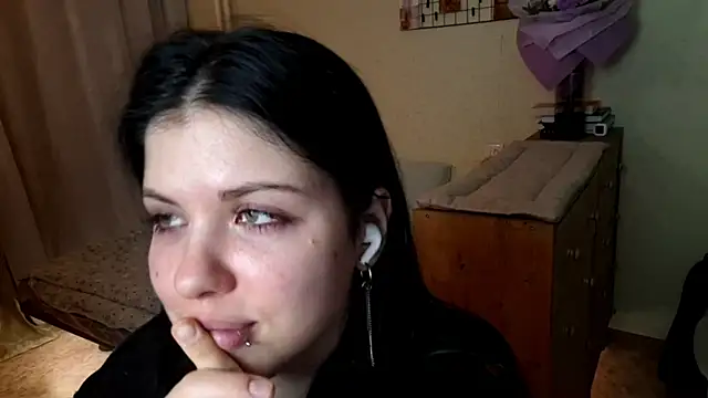 Snapshot of MiaTemptress chatting on 04/11/26, 01:48 MiaTemptress online show from 04/11/26, 01:48