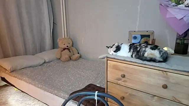 MiaTemptress online show from 04/22/26, 02:40