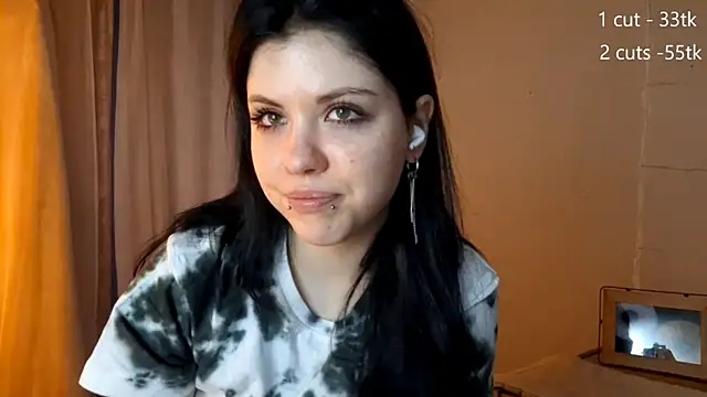 Snapshot of MiaTemptress chatting on 04/28/26, 01:49 MiaTemptress online show from 04/28/26, 01:49
