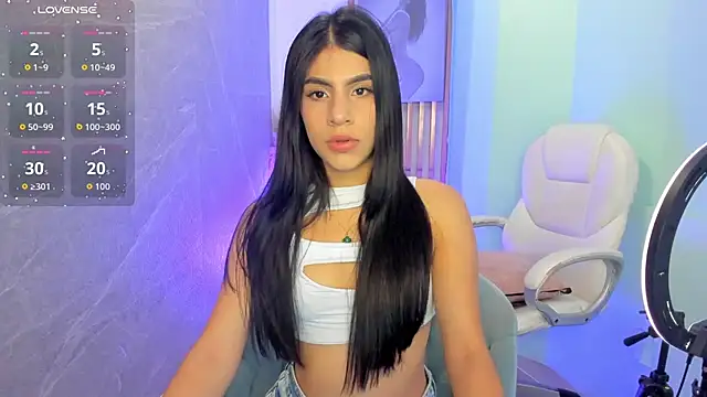 Snapshot of AlanahStewart chatting on 03/25/26, 08:48 AlanahStewart online show from 03/25/26, 08:48